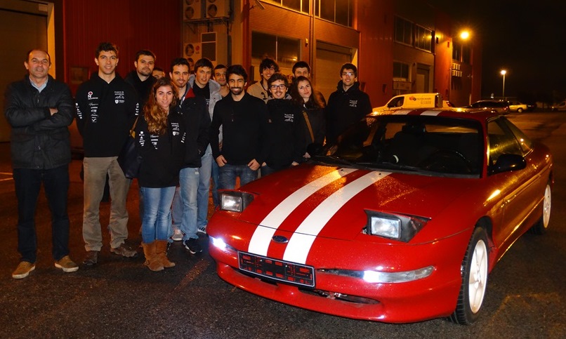 Equipa do Projeto FST06e foi conhecer a conversão de um carro de combustão para elétrico