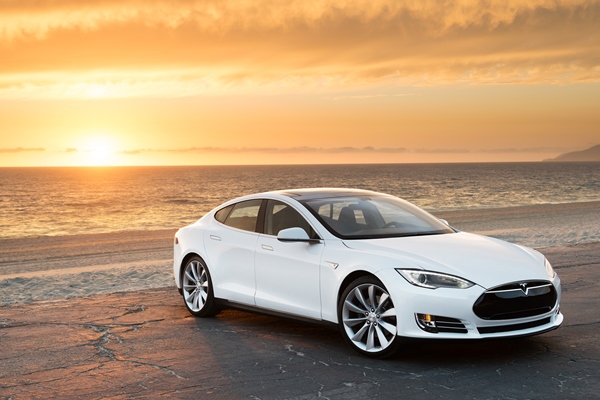 Vendas do Tesla Model S em modo (quase) Ludicrous