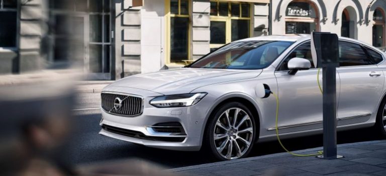 Volvo aposta forte na mobilidade eléctrica