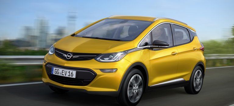 Opel prepara a comercialização do Ampera-e 100% elétrico em Portugal