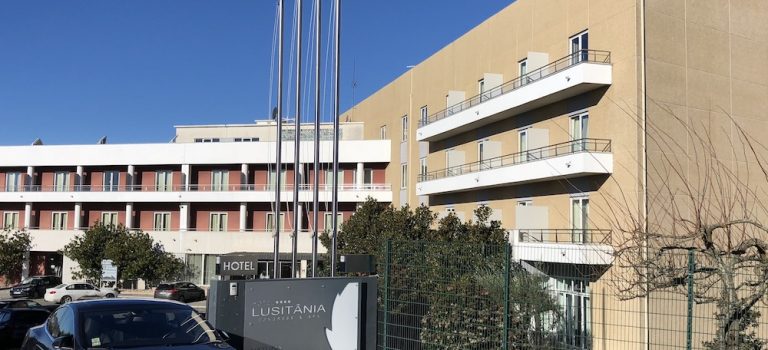 SuperCarregador (SuC) Tesla na Guarda – Hotel Lusitânia SuperCarregador (SuC) Tesla na Guarda – Hotel Lusitânia