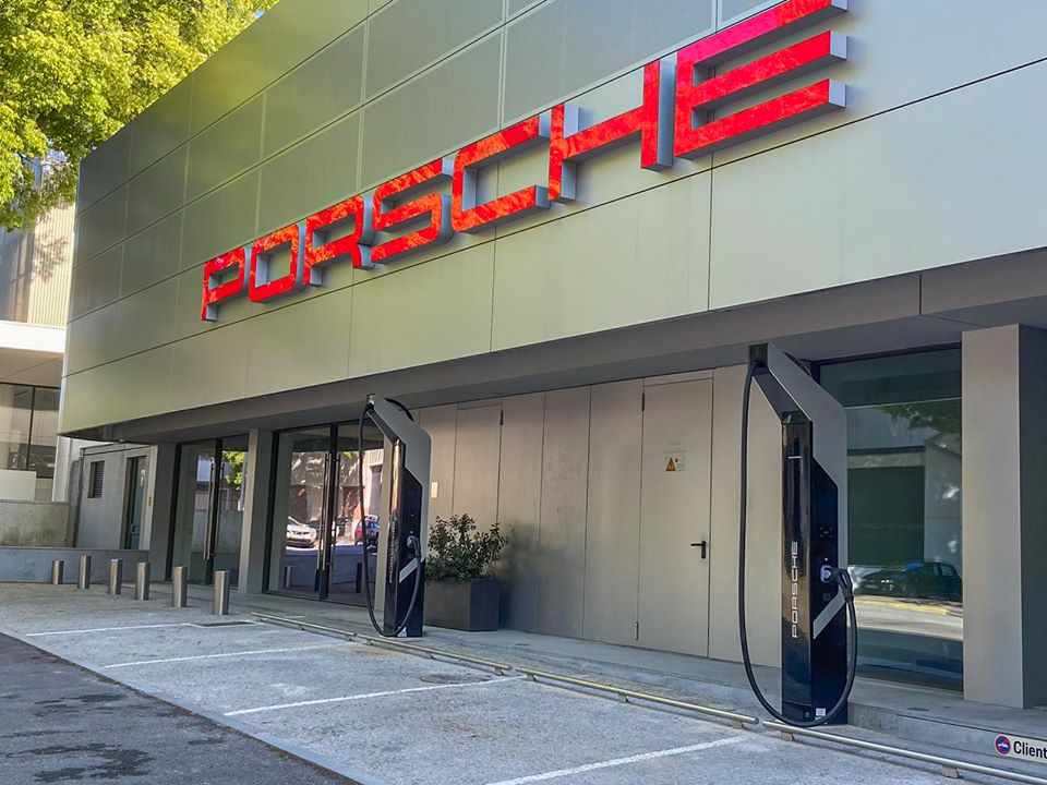 Centro Porsche Porto1